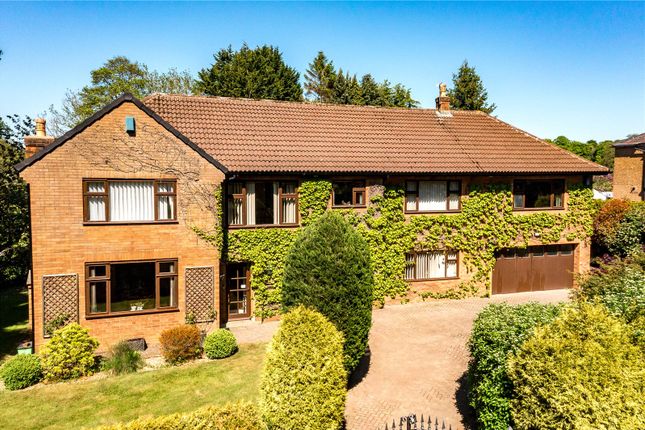 Barrowford Road, Colne, Lancashire, BB8 4 bed detached house for sale