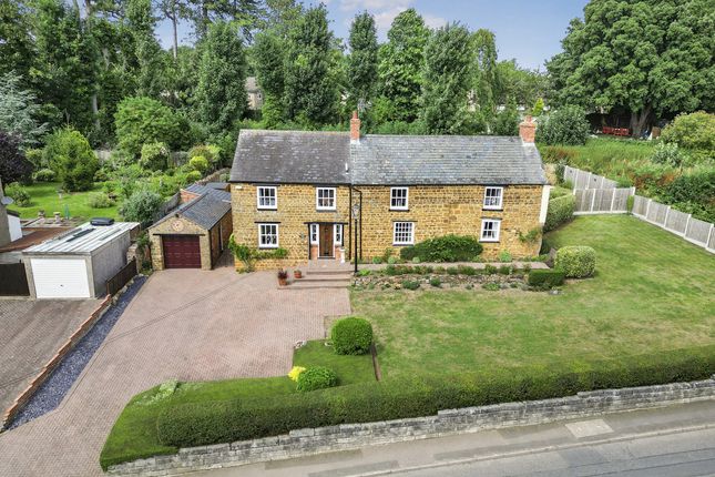 Lower Street, Desborough, NN14 4 bed detached house for sale