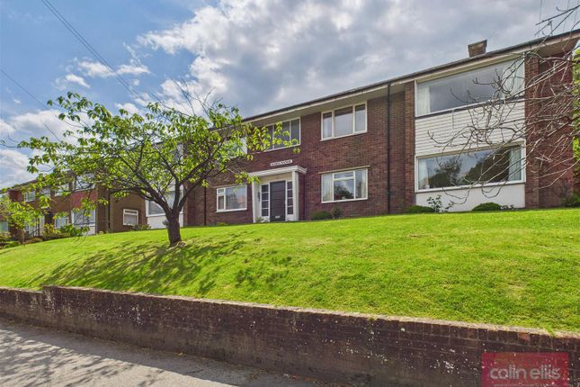 Scalby Road, Scarborough 2 bed flat for sale