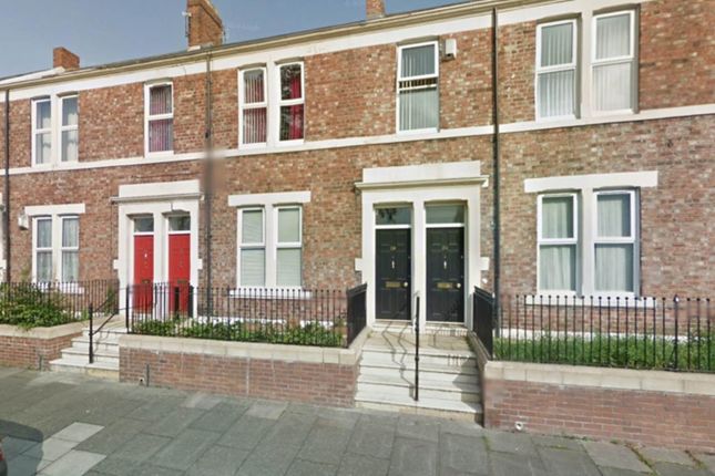 8 bed flat