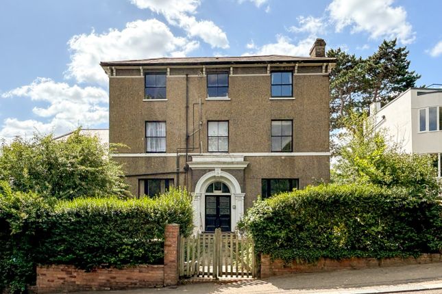 Honor Oak Park, Honor Oak, London, SE23 3 bed flat for sale