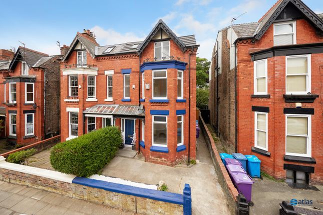 6 bedroom terraced house for sale