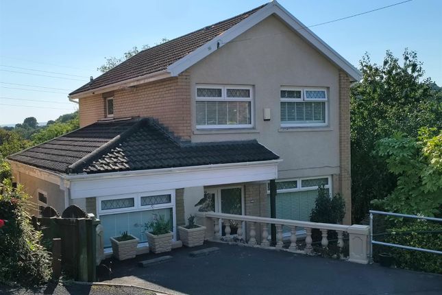 Dan Y Lan, Llanelli 3 bed detached house for sale