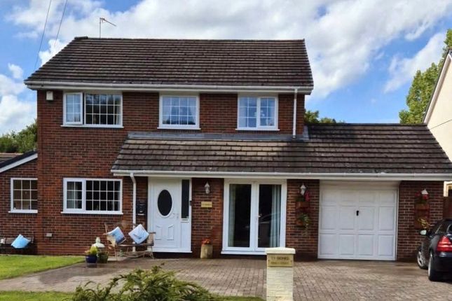 4 bed detached house
