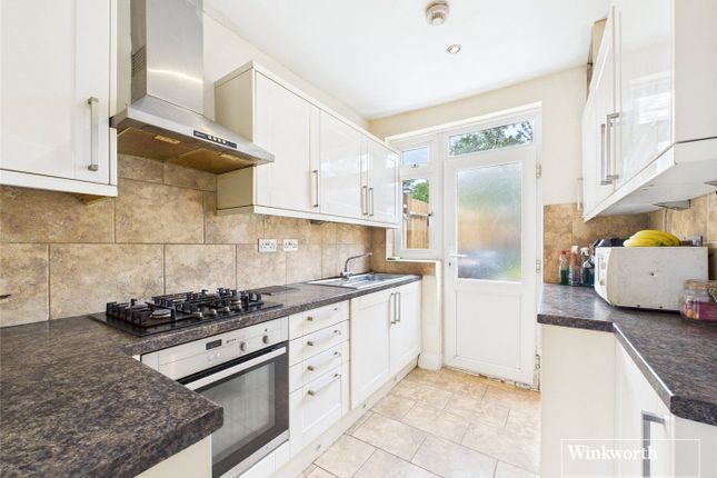 Holden Avenue, London NW9 3 bed end of terrace house for sale