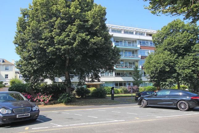 Devonshire Place, Eastbourne, BN21 4AQ 3 bed penthouse for sale