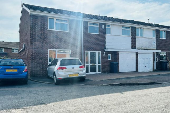 Farnworth Close, Leicester LE4 5 bed semi