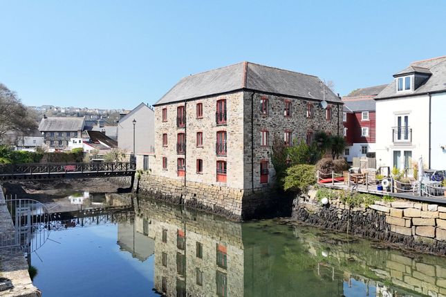 2 bedroom ground floor flat for sale