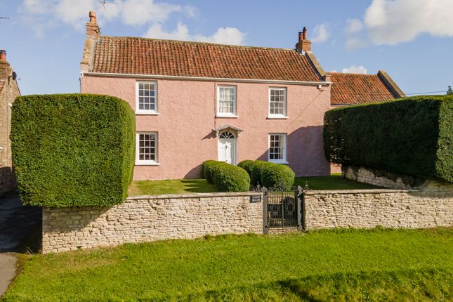6 bedroom detached house for sale