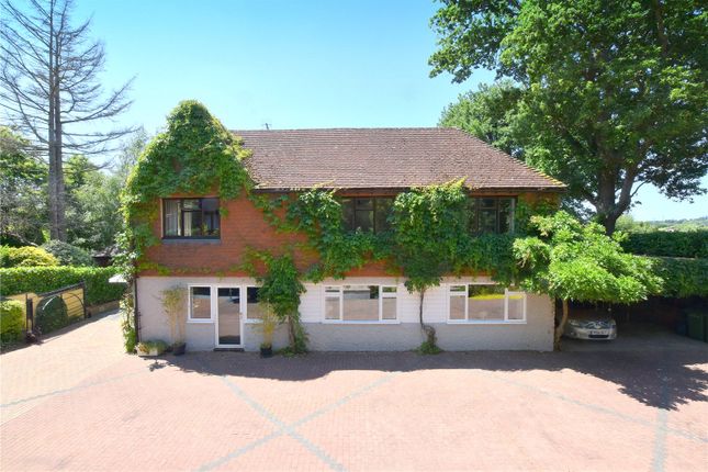 5 bedroom semi-detached house for sale