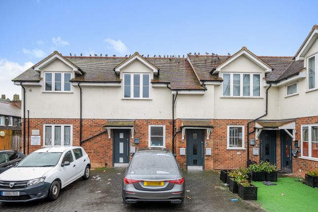 Studio flat for sale
