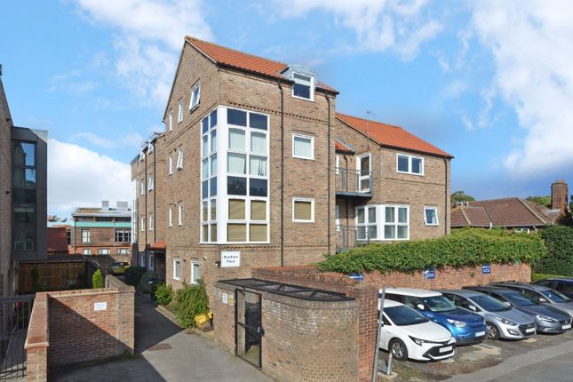 Bootham Place, York, YO30 2 bed flat for sale