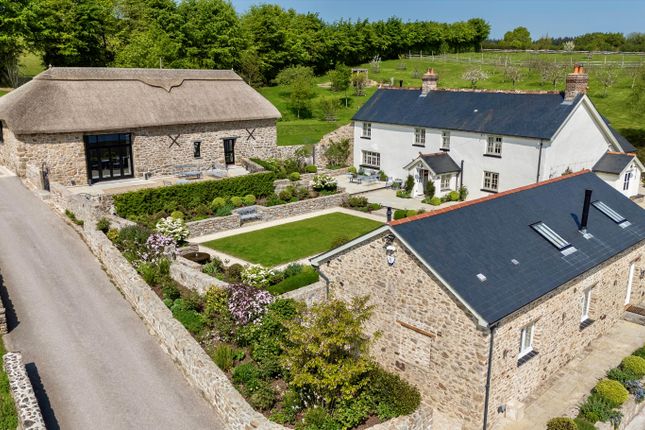 Hennock, Bovey Tracey, Devon, TQ13 5 bed detached house for sale