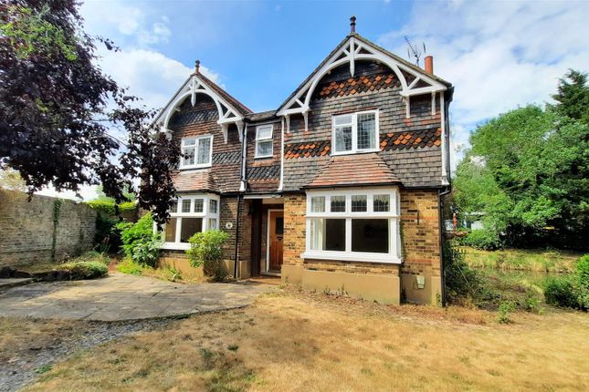3 bed detached house