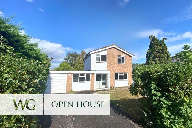 Clyst St. Mary, Devon 3 bed detached house for sale