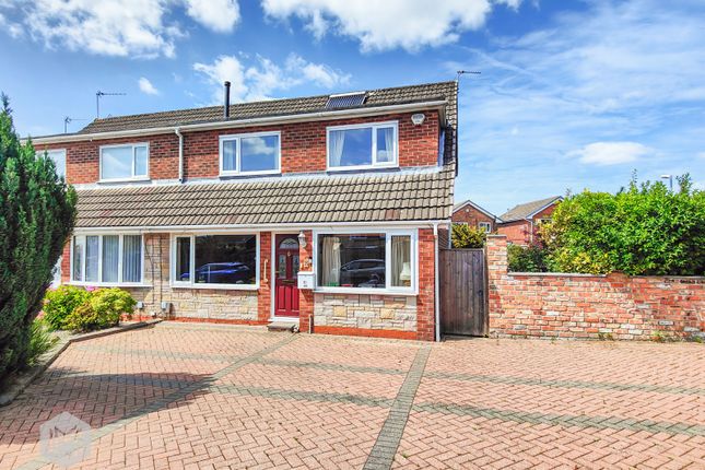 Maplefield Drive, Boothstown... 3 bed semi