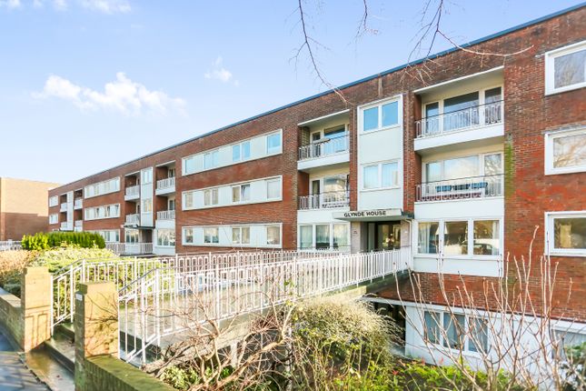 Palmeira Avenue, Hove, East Sussex, BN3 2 bed flat for sale