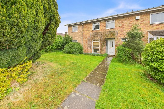 Finch Way, Brundall, Norwich 5 bed semi
