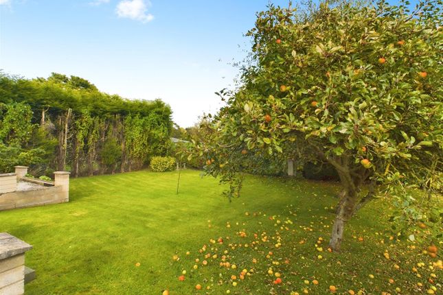 2 bedroom cottage for sale