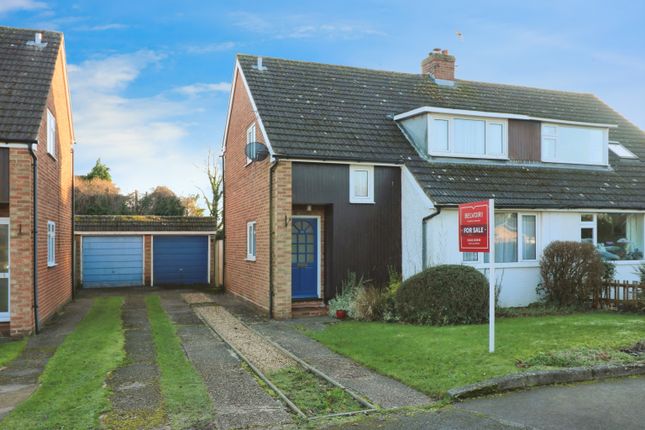 Foldingshott, Datchworth, Herts, SG5 3 bed semi
