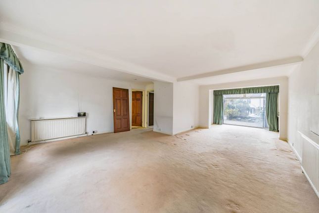 Lyonsdown Road, New Barnet, Barnet, EN5 4 bed detached house for sale