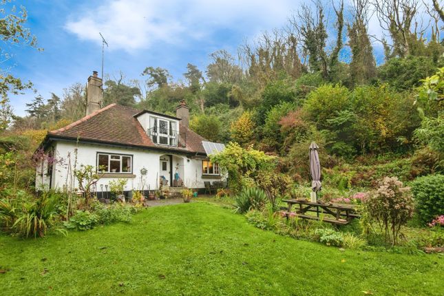 Lyme Regis DT7 3 bed detached house for sale