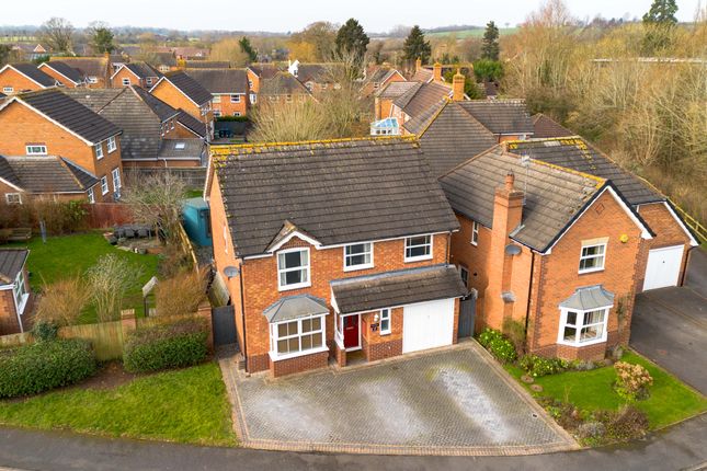 5 bed detached house