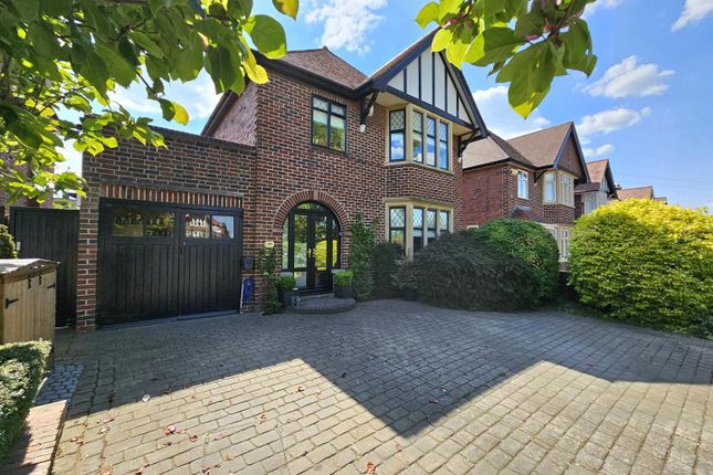 Estcourt Road, Gloucester 3 bed detached house for sale