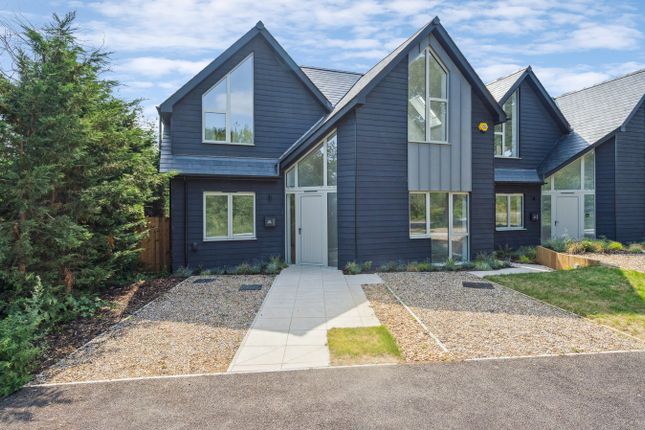 Kingsoak, Hitchin, SG4 4 bed detached house for sale