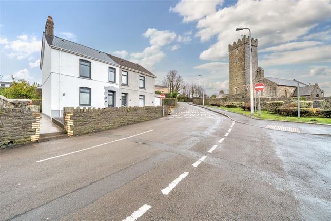 Randell Square, Pembrey, Burry Port 3 bed semi