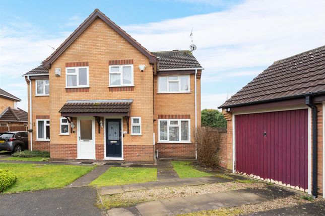 Shelwick Grove, Dorridge, Solihull 3 bed semi