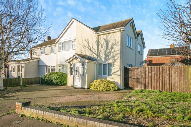 4 bedroom semi-detached house for sale