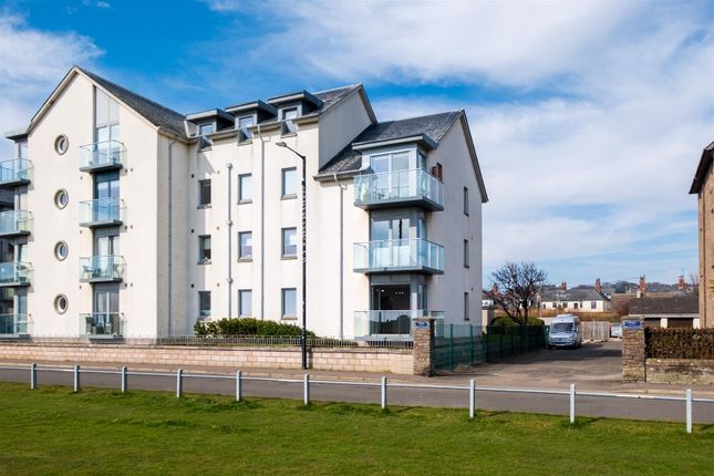 Dalhousie Court, Links Parade... 3 bed flat for sale