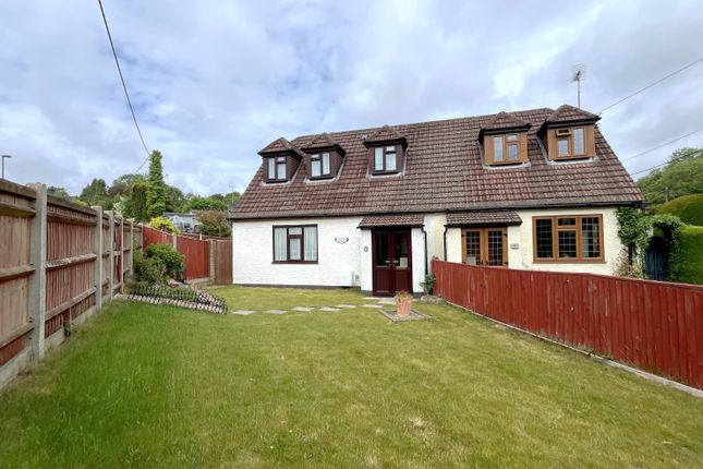 Waddington Avenue, Coulsdon CR5 2 bed semi