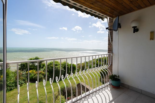Cliffe House, Radnor Cliff 3 bed townhouse for sale