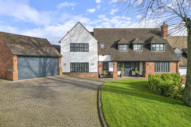 5 bedroom detached house for sale