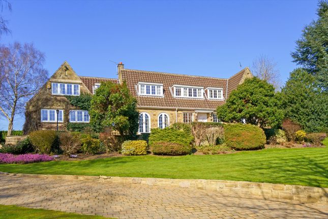 Linton, Wetherby, West Yorkshire, LS22 6 bed detached house for sale
