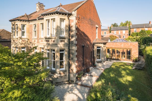 4 bedroom semi-detached house for sale