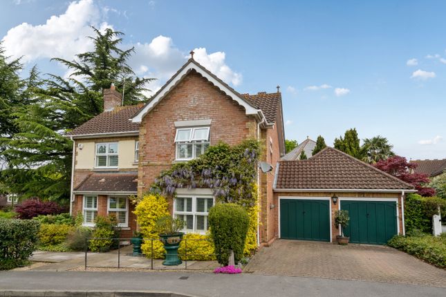 Oakland Place, Buckhurst Hill 3 bed detached house for sale