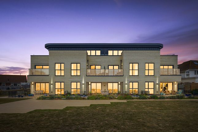 Claremont Road, Seaford BN25 3 bed apartment for sale