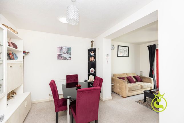 Guest Avenue, Poole BH12 3 bed chalet for sale
