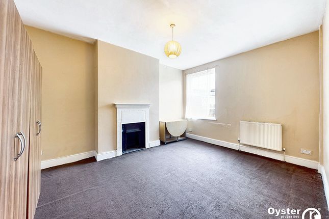 Station Road, Harrow, HA1 2 bed flat for sale