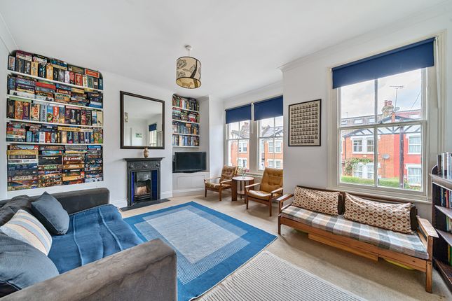 3 bedroom maisonette for sale
