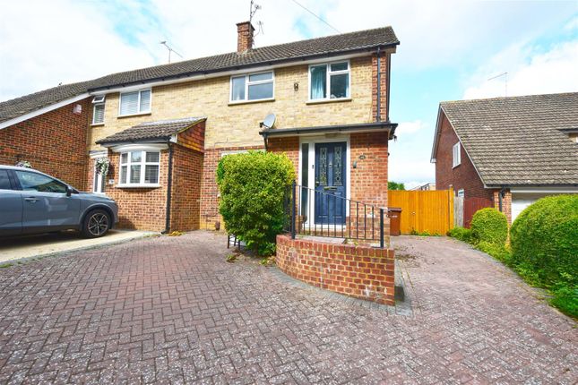 Bayswater Drive, Rainham, Gillingham 3 bed semi