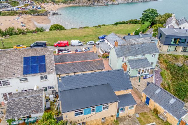 Aberporth, Cardigan 4 bed detached house for sale