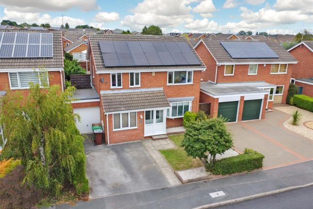 4 bed detached house