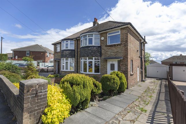 Mount Avenue, Huddersfield HD3 3 bed semi