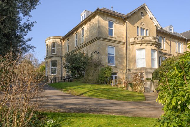Sion Road, Bath, Somerset, BA1 2 bed maisonette for sale