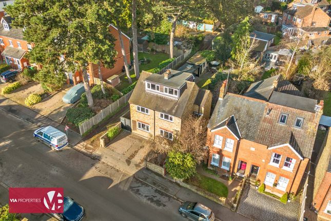 Briscoe Road, Hoddesdon EN11 5 bed detached house for sale