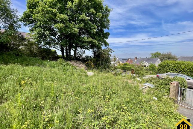 Minffordd Estate, Llanrug, GWYNEDD, LL55 2 bed property with land for sale